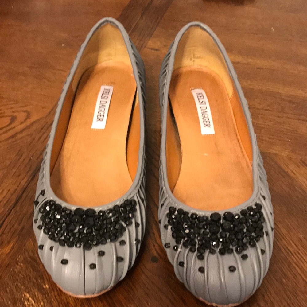 Flats gray